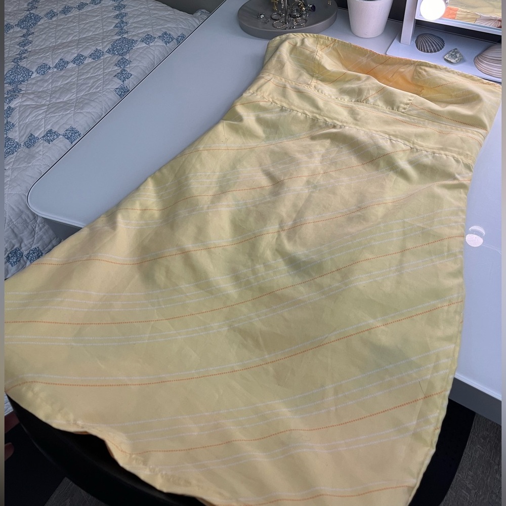 Cute, trendy yellow & flower print reversible sundress | fits a size xs/small